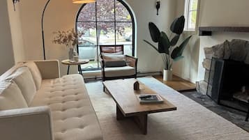 TV connectée, cheminée