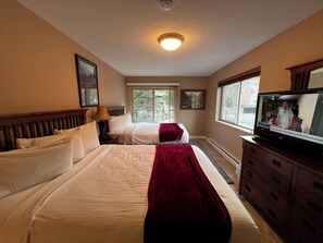 2 室のベッドルーム、アイロン / アイロン台、WiFi、ベッドシーツ