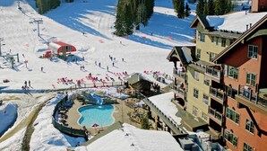 A heated pool - Experience comfort and adventure at Peregrine Point 103, a spacious 2-bedroom condo (Durango)