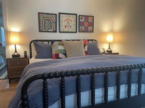 5 habitaciones, escritorio, tabla de planchar con plancha y wifi gratis 