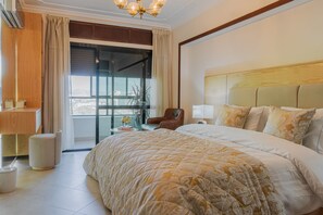 Apartment | 3 bedrooms, iron/ironing board, free WiFi, bed sheets