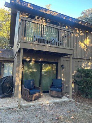 Exterior - Cozy island getaway for your home away from home!  (Hilton Head Island)