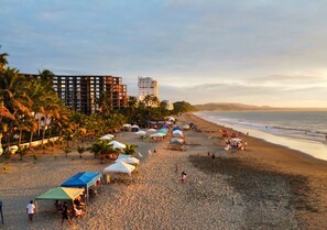 Am Strand, Liegestühle