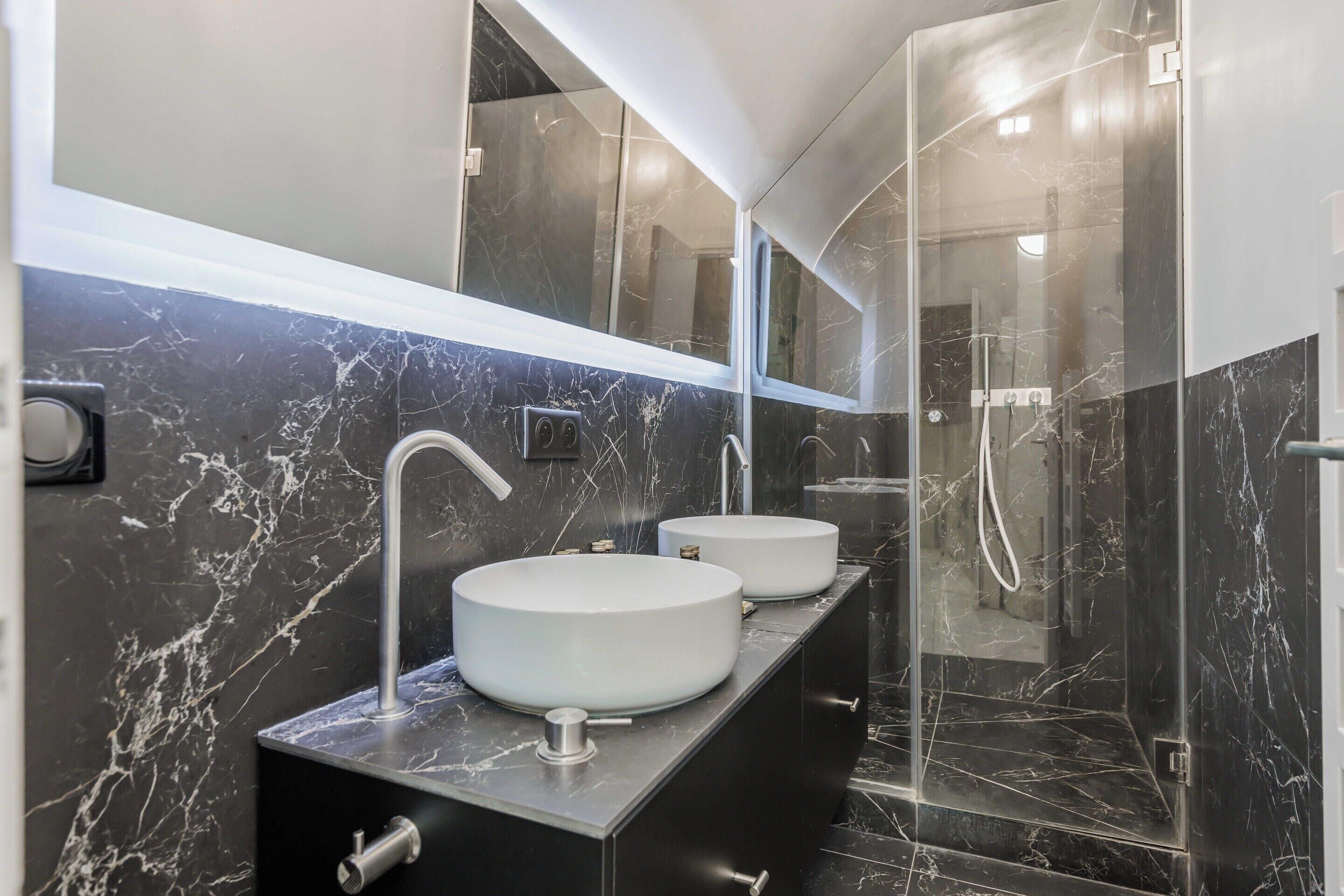 Apartment | Bathroom