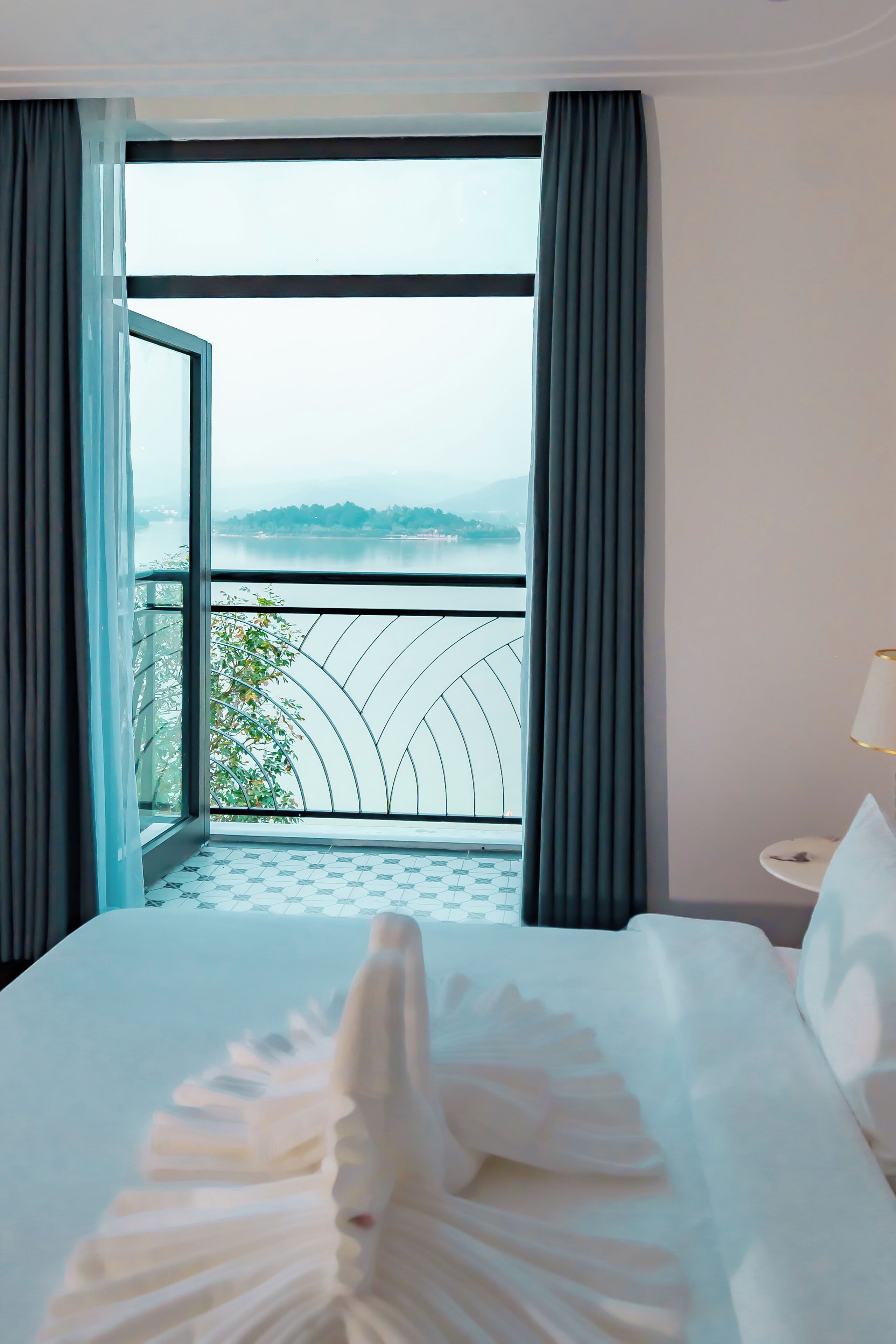 Executive Double Room, Balcony, Lake View | Balcony