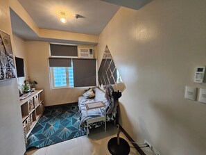 1 habitación, tabla de planchar con plancha, wifi y ropa de cama 