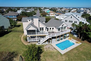 Exterior - Sage Point, 7 bedroom, Bay Front with Pool, Hot Tub and Dock (Virginia Beach)