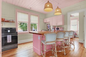 Fridge, microwave, oven, stovetop - 4 BDR Pool, Professionally Designed Vacation Rental Across from Beach (Tybee Island)