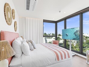 1 habitación, tabla de planchar con plancha, wifi gratis y ropa de cama 