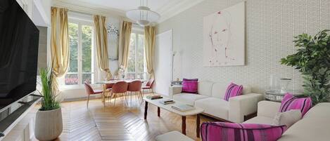 Apartment | Living area