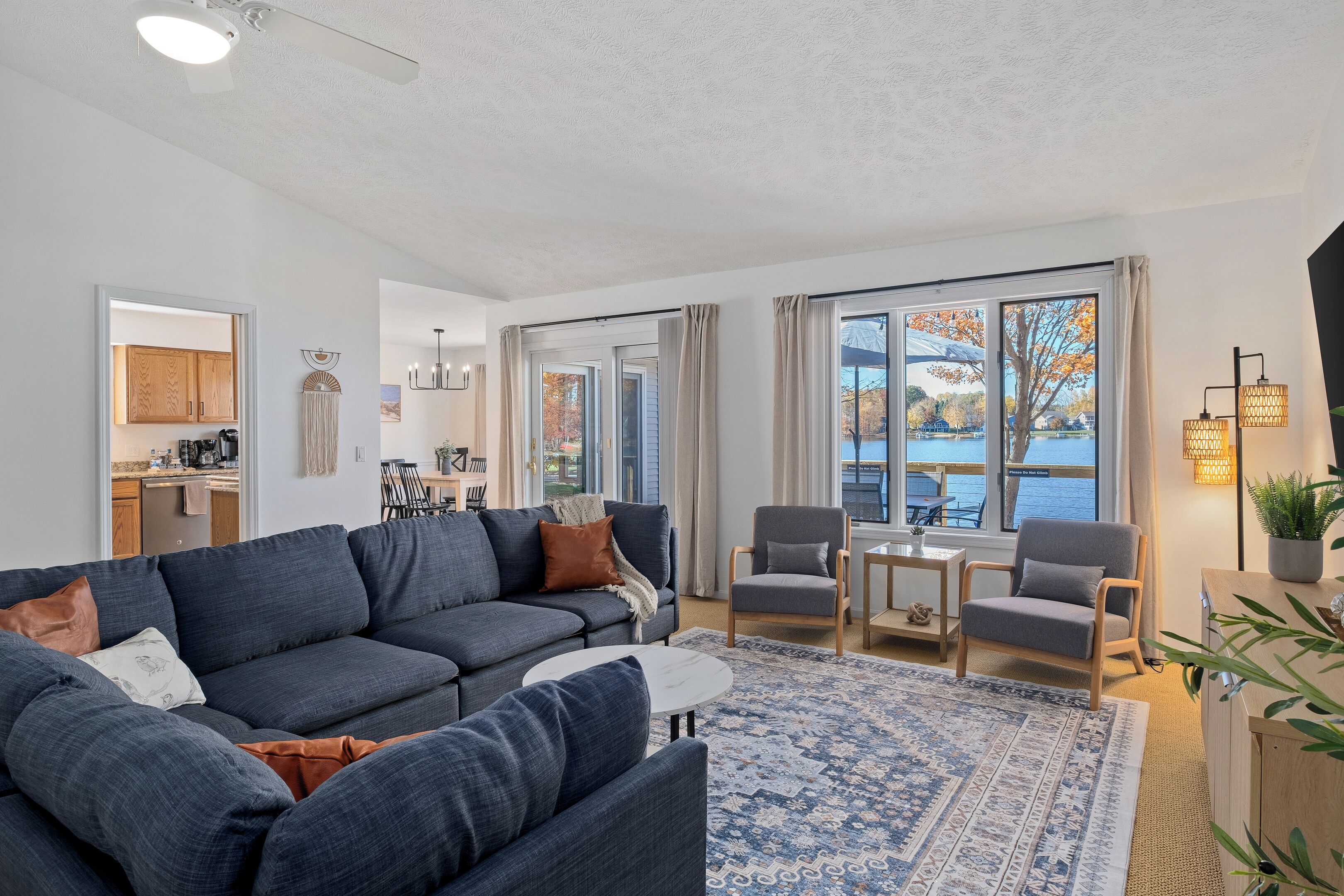 智能电视、乒乓球、书