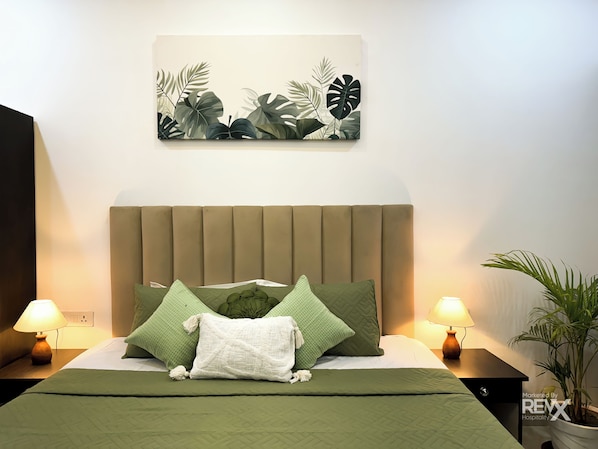 Deluxe Double Room | Free WiFi, bed sheets