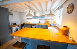 Réfrigérateur, plaque de cuisson