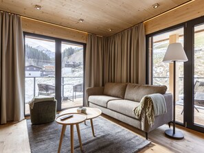 TV - Premium Suite mit 2 SZ & Mini-Spa by Interhome (Saalbach-Hinterglemm)
