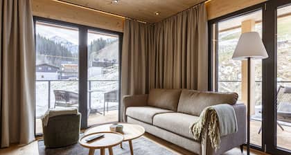 Premium Suite mit 2 SZ & Mini-Spa by Interhome