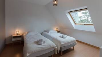 2 chambres, fer et planche Ă repasser, Wi-Fi gratuit, draps fournis