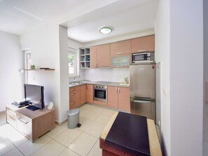 Microwave, oven