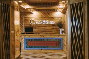 Lichaamsbehandelingen, gezichtsbehandelingen, manicures en pedicures