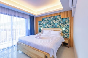 华丽双人房, 浴缸, 山景 (Outdoor bathtub) | 遮光窗帘、免费 WiFi、床单