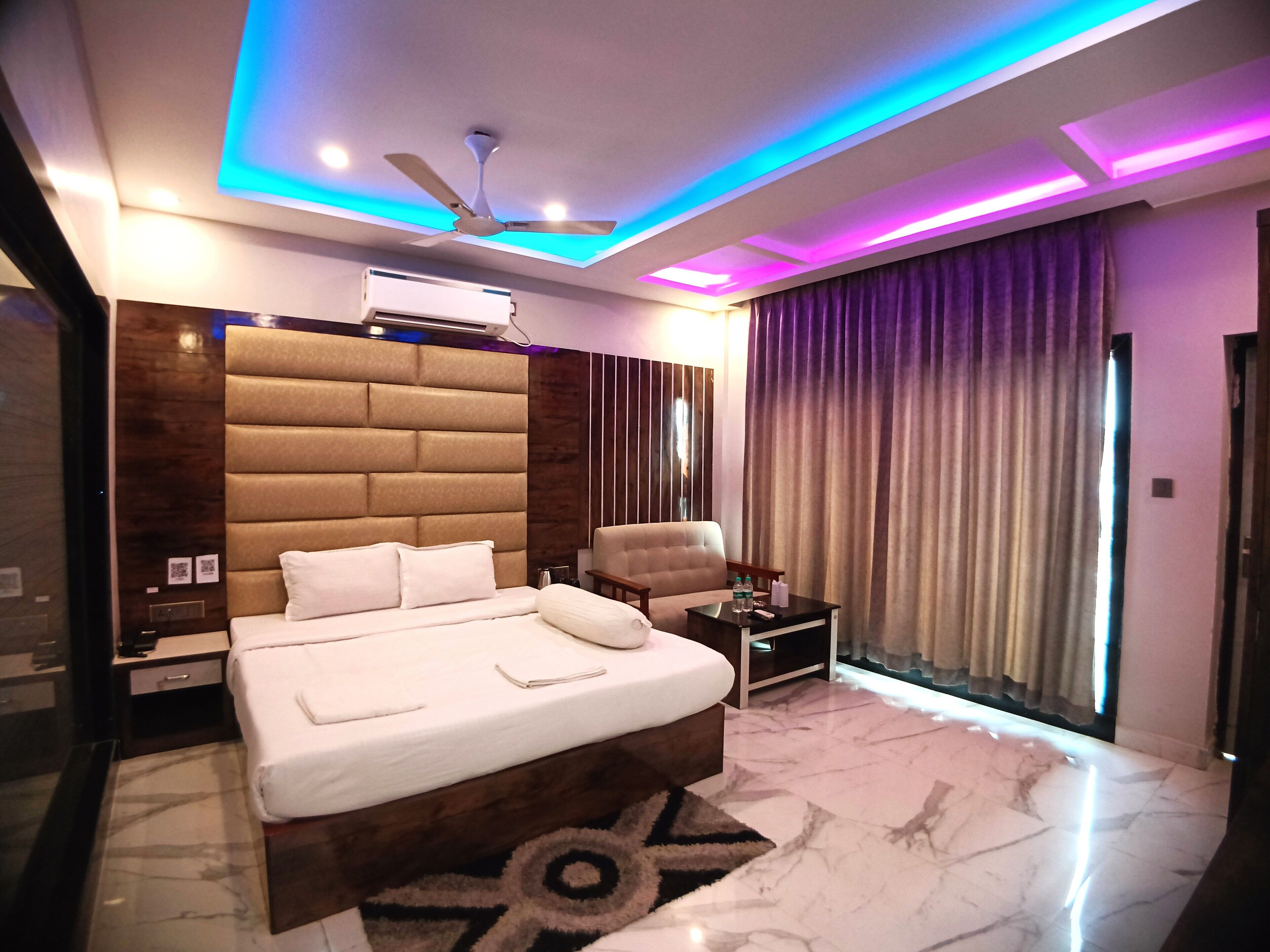 Habitació doble Deluxe, balcó, vistes al jardí | Escriptori, habitacions insonoritzades i wifi gratuïta 