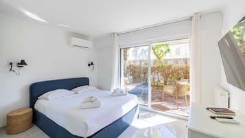 2 bedrooms, iron/ironing board, Internet, bed sheets