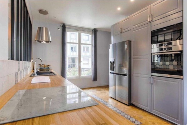 Køleskab, mikrobølgeovn, ovn, kogeplade