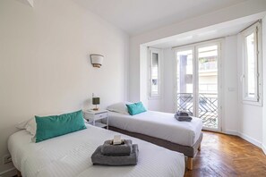 2 bedrooms, desk, iron/ironing board, travel crib