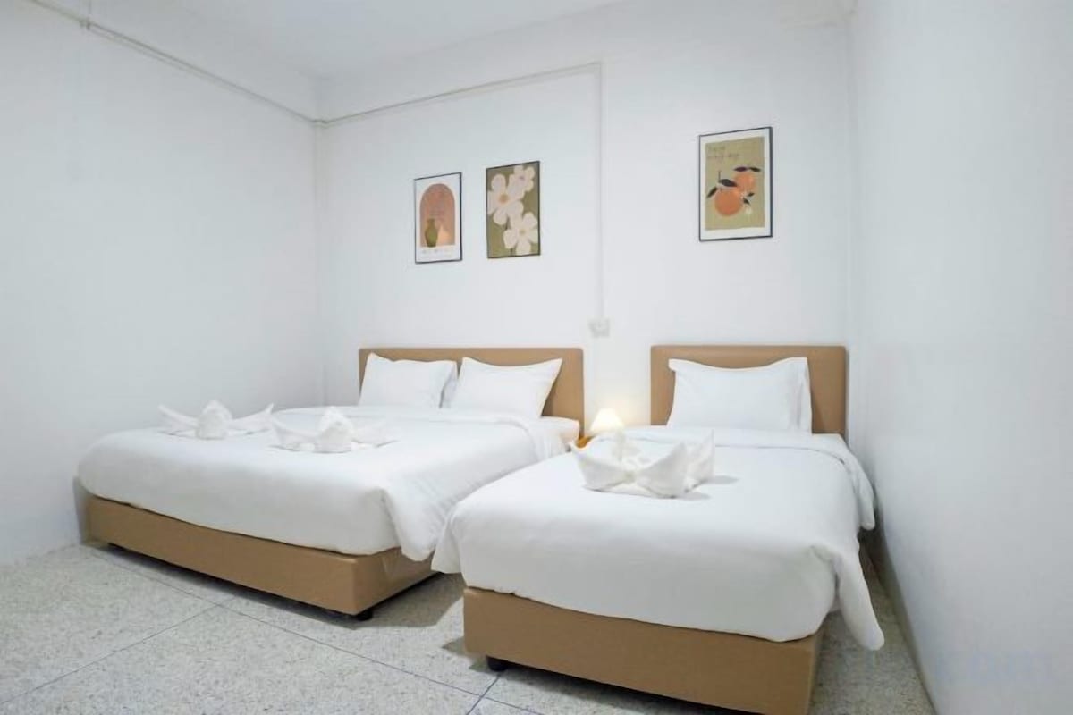Standard Triple Room - No Window