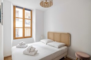 1 chambre, fer et planche à repasser, Wi-Fi gratuit, draps fournis