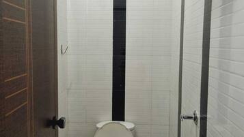 Shower, towels, soap, shampoo