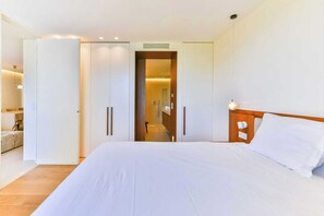 3 chambres, fer et planche à repasser, lit parapluie, Wi-Fi gratuit