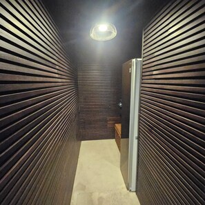 Unclassified image, 3 of 19, button - Tulum styled 3-bedroom full apartment or 1 room stay in enjoyable Long Beach (Long Beach)