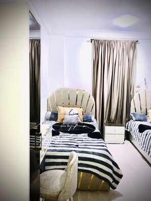 Geluiddichte muren, een strijkplank/strijkijzer, gratis wifi