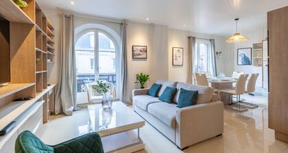 High-end 75m2 apartment - Place Morny
