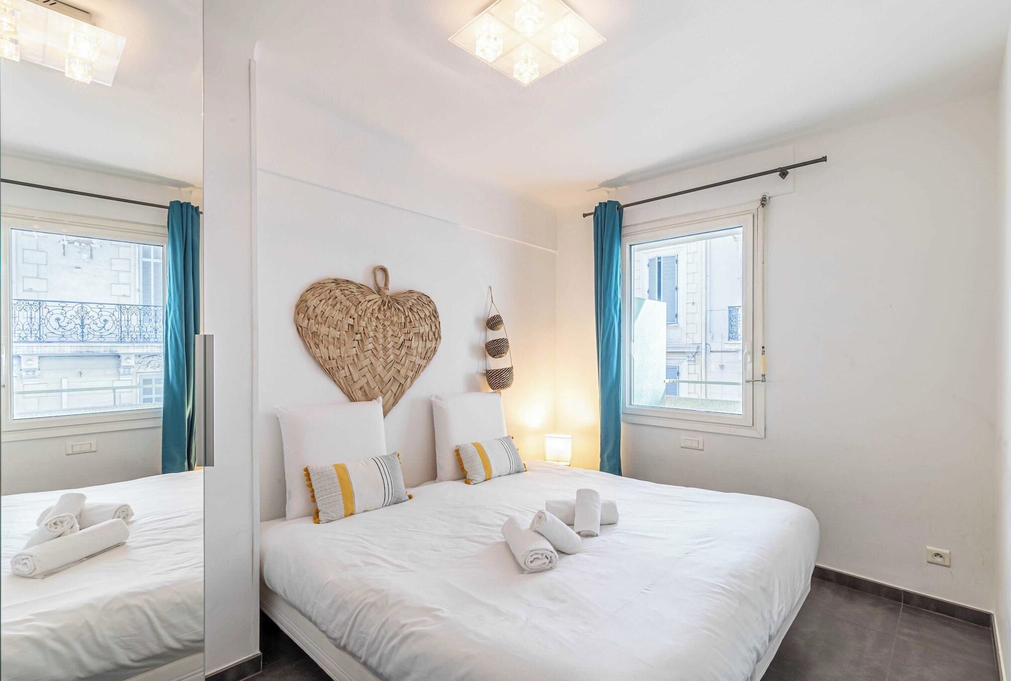 1 chambre, fer et planche à repasser, Wi-Fi gratuit, draps fournis