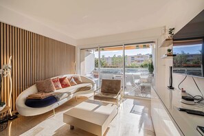 TV connectée, espaces bureaux