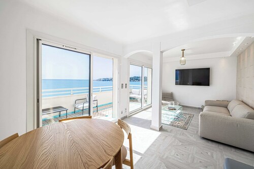 Sublime Appartement T3, Terrasse vue Mer -Antibes
