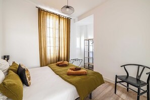 1 bedroom, iron/ironing board, free WiFi, bed sheets