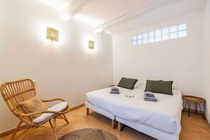 1 chambre, bureau, fer et planche Ă repasser, Wi-Fi gratuit