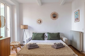 1 chambre, bureau, fer et planche Ă repasser, Wi-Fi gratuit