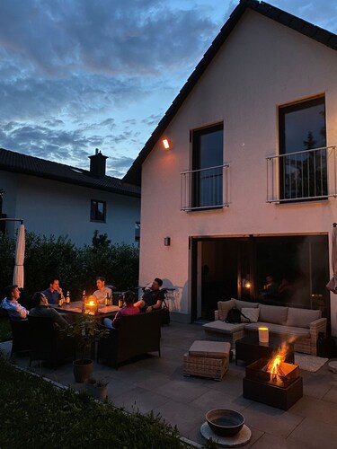 4PAX Chill Room in Beautiful House Oasis Munich. Close to the City & Munich Fair