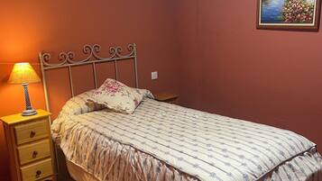 4 chambres, coffres-forts dans les chambres, bureau, Wi-Fi gratuit