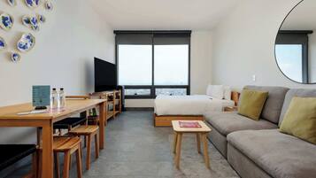 1 bedroom, iron/ironing board, travel crib, WiFi