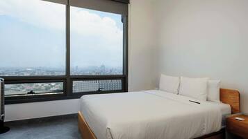 1 bedroom, iron/ironing board, travel crib, WiFi