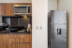 Fridge, microwave, stovetop, coffee/tea maker - w* | Marvelous Loft w/ Perfect View in Cuauhtémoc (Ciudad de México)