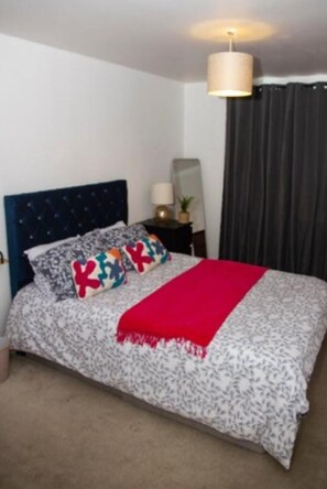 Apartment | 2 bedrooms, free WiFi, bed sheets - Luxury London Apartment - Central Location (London)