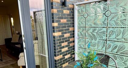 Experience comfort and convenience in this ideal short-term rental!