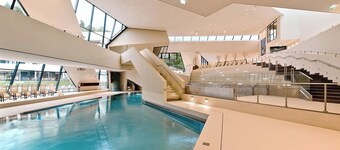 LUXURY APARTMENT Quiet location, 10min. to the center. Close to lakes + ski areas.