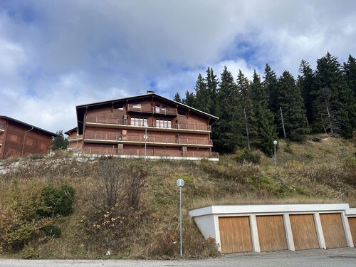 3-room apartment, near slopes, Les Saisies, sleeps 8