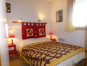 2 bedrooms